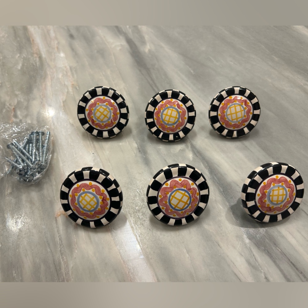 SOLD OUT ON WEBSITE MacKenzie-Childs Coventry Round Knobs SET OF 6